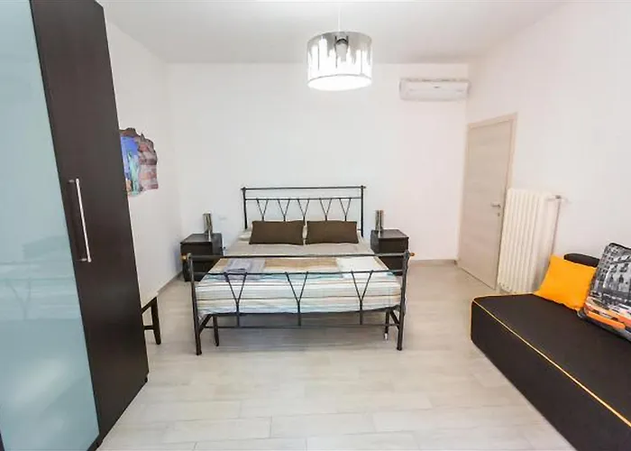 Guesthost - Butterfly Apartment *