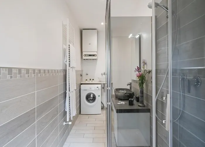 Guesthost - Butterfly Apartment