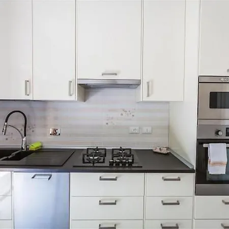 Apartament Guesthost - Butterfly Bolonia