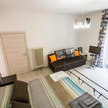 Guesthost - Butterfly Apartamento Bolonia