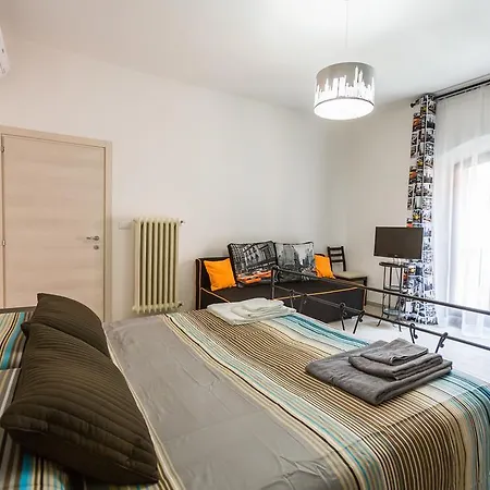 Guesthost - Butterfly * Bolonia